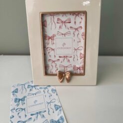 Bomboniera Battesimo Comunione Portafoto Avorio Linea Fiocchi 15,5 x 19,5 cm - Cupido&Co.