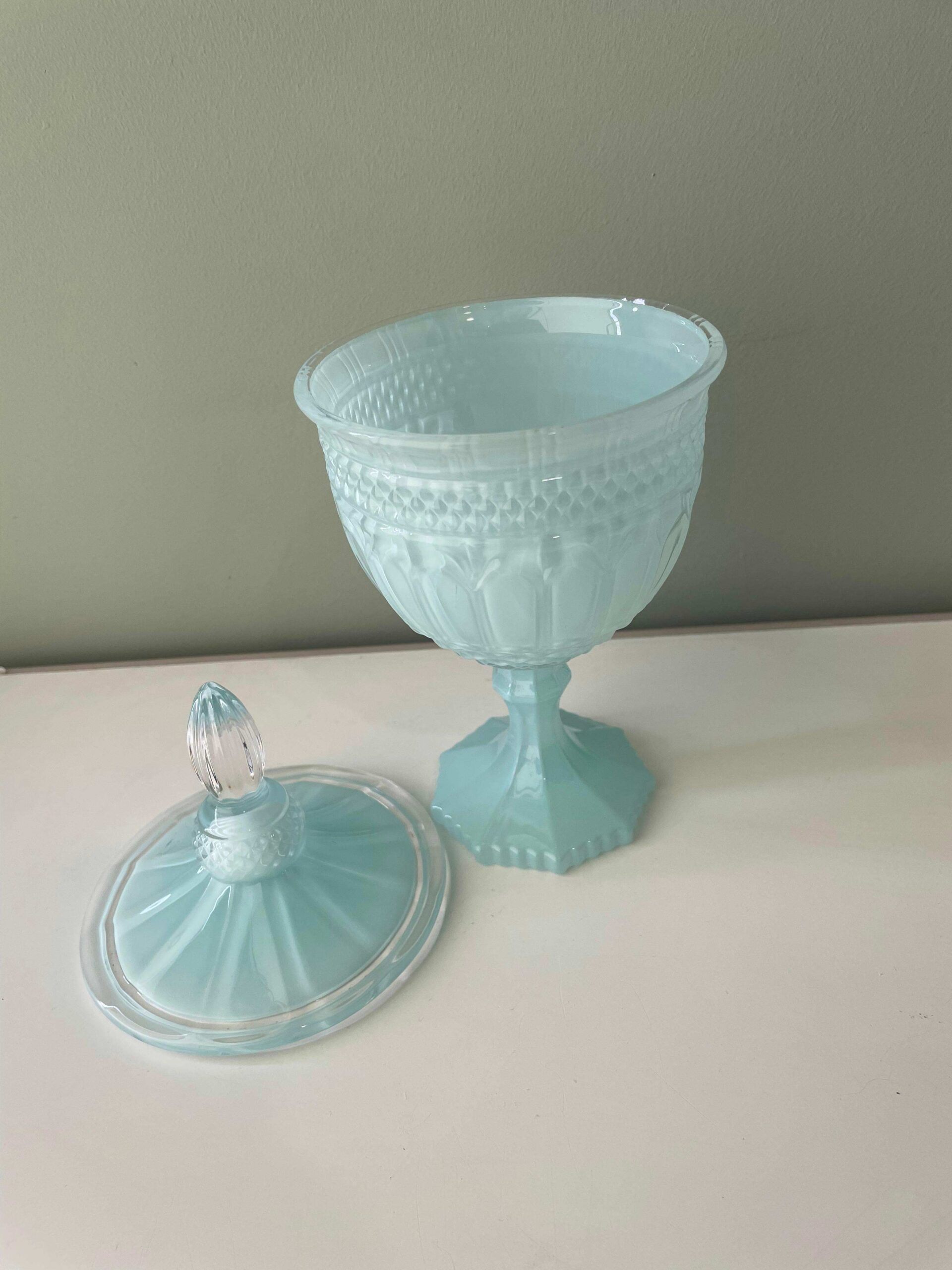 Potiche-con-piedistallo-cupido-&-co (3)