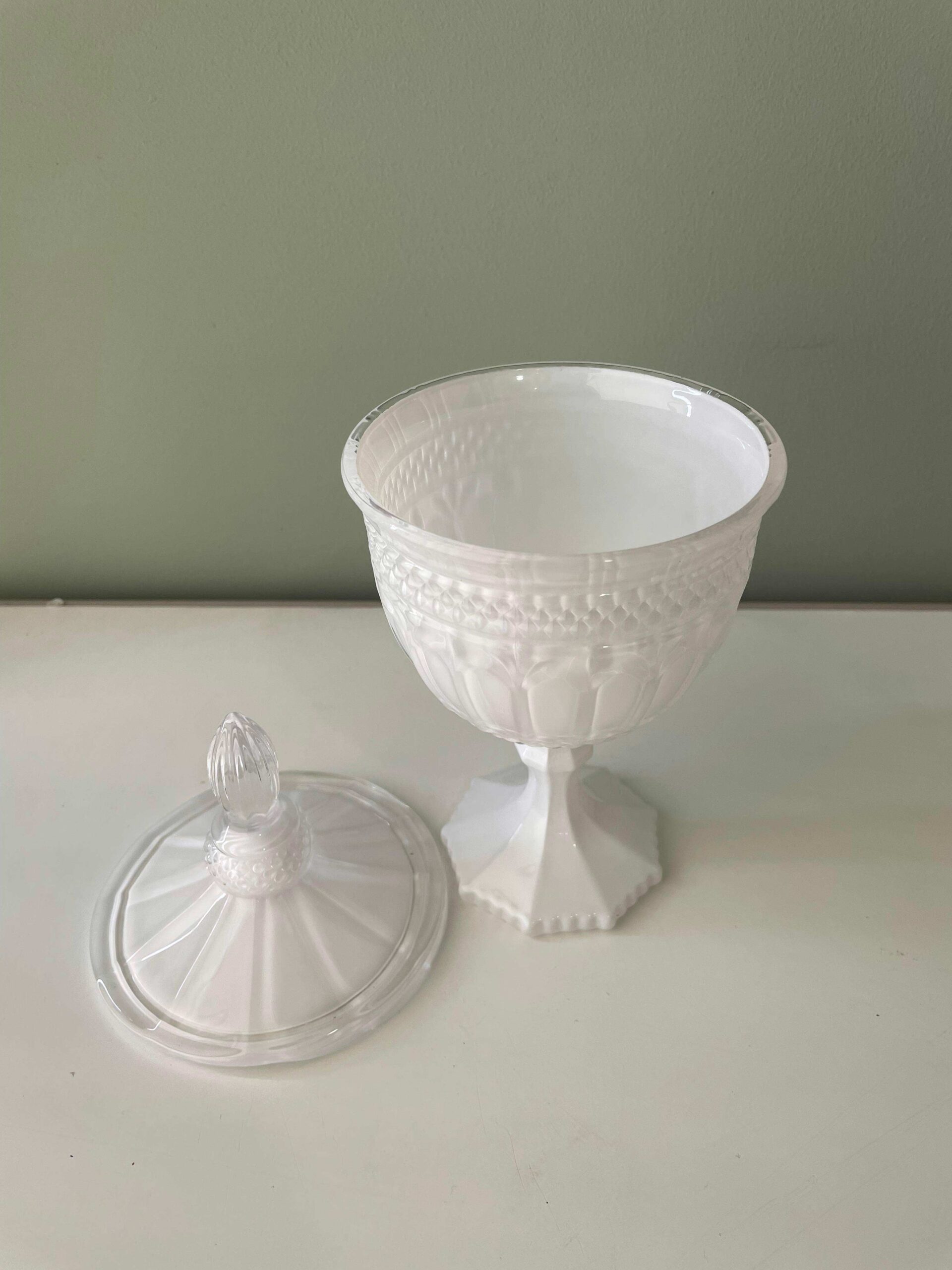 Potiche-con-piedistallo-cupido-&-co (7)