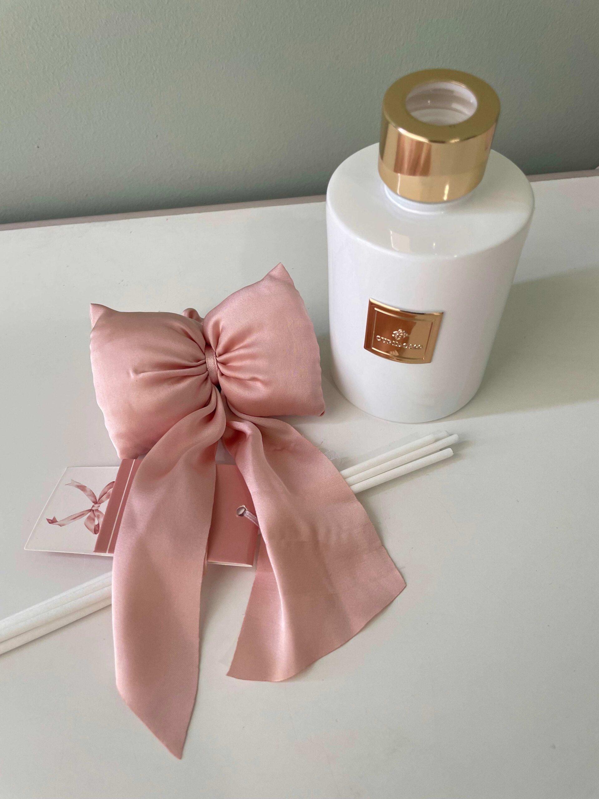 Profumatore-con-fiocco-cipria-cupido-&-co (2)